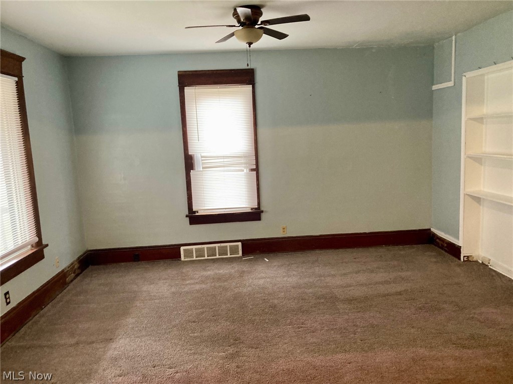 32 Summit Avenue Niles OH 44446