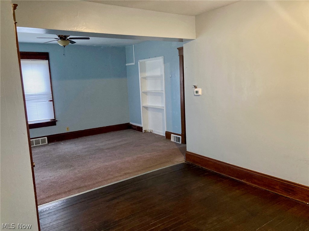 32 Summit Avenue Niles OH 44446