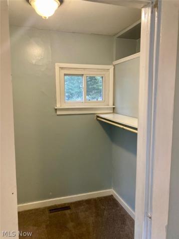 32 Summit Avenue Niles OH 44446