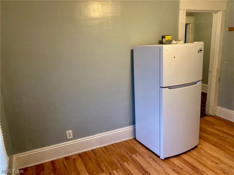 32 Summit Avenue Niles OH 44446