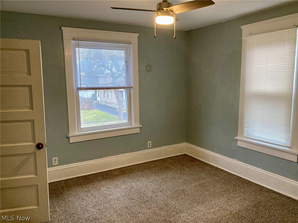 32 Summit Avenue Niles OH 44446