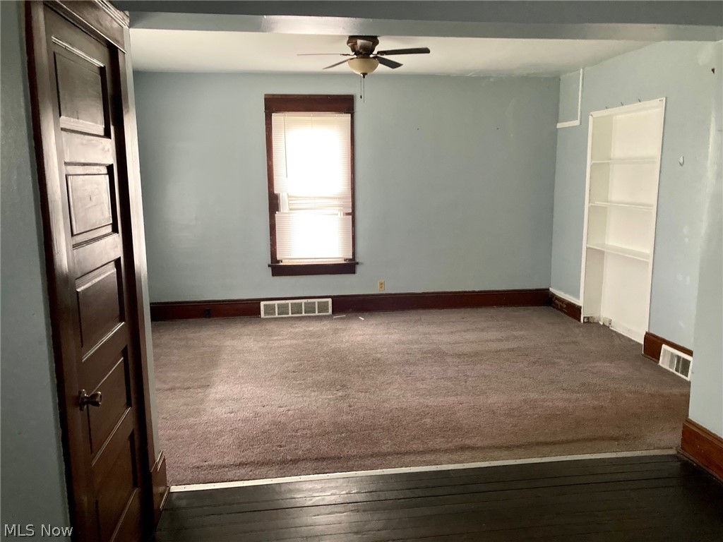32 Summit Avenue Niles OH 44446