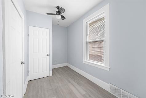 2597 W 15th Street Cleveland OH 44113