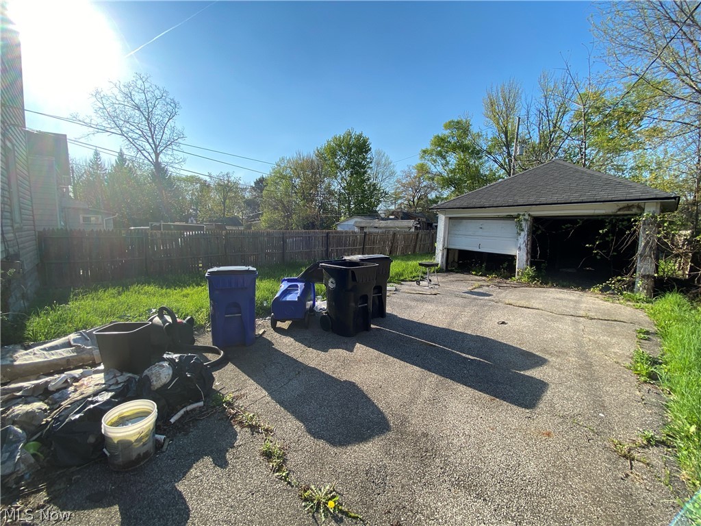 7813 Laumer Avenue Cleveland OH 44105