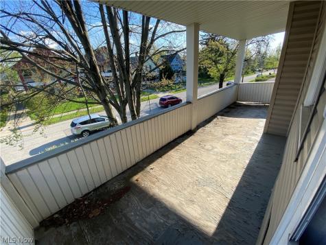 7813 Laumer Avenue Cleveland OH 44105