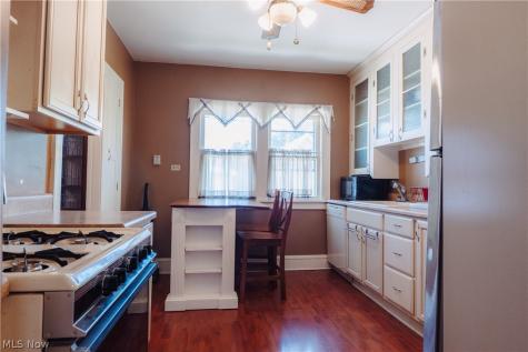 4365 W 28th Street Cleveland OH 44109
