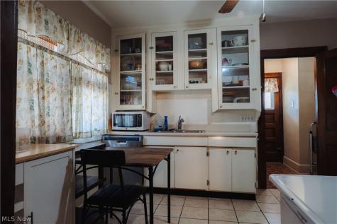 4365 W 28th Street Cleveland OH 44109