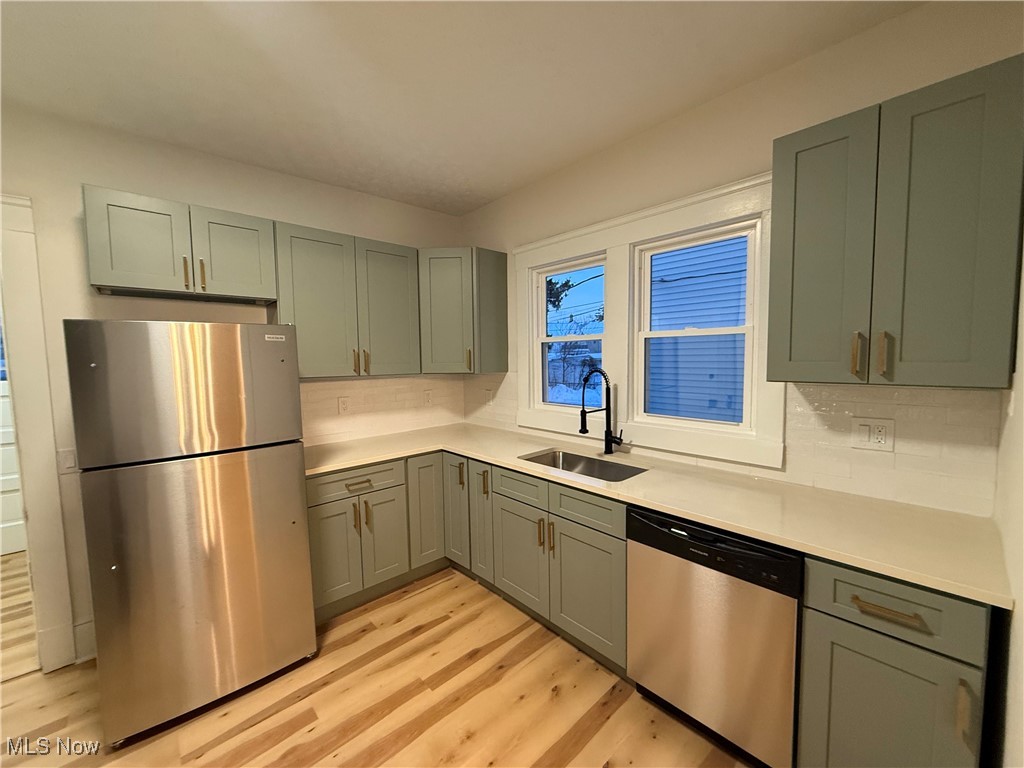 10318 Almira Avenue Cleveland OH 44111