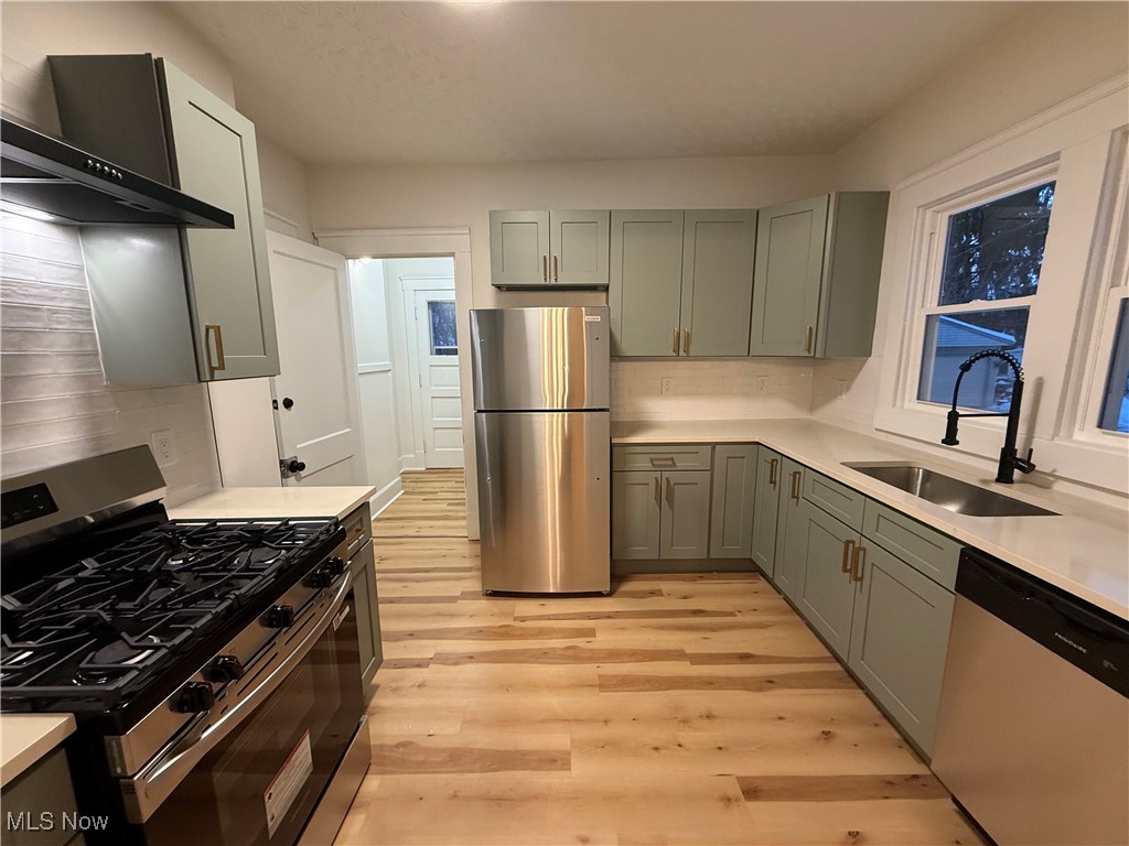 10318 Almira Avenue Cleveland OH 44111