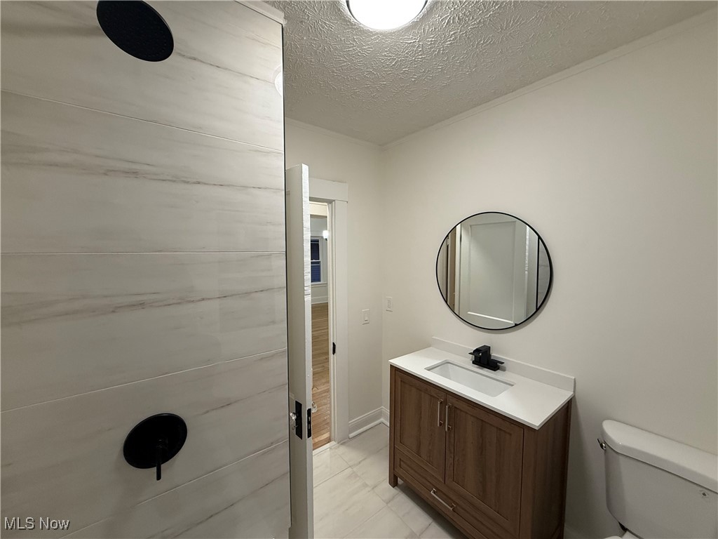 10318 Almira Avenue Cleveland OH 44111