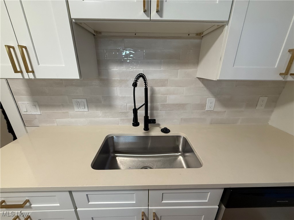 10318 Almira Avenue Cleveland OH 44111