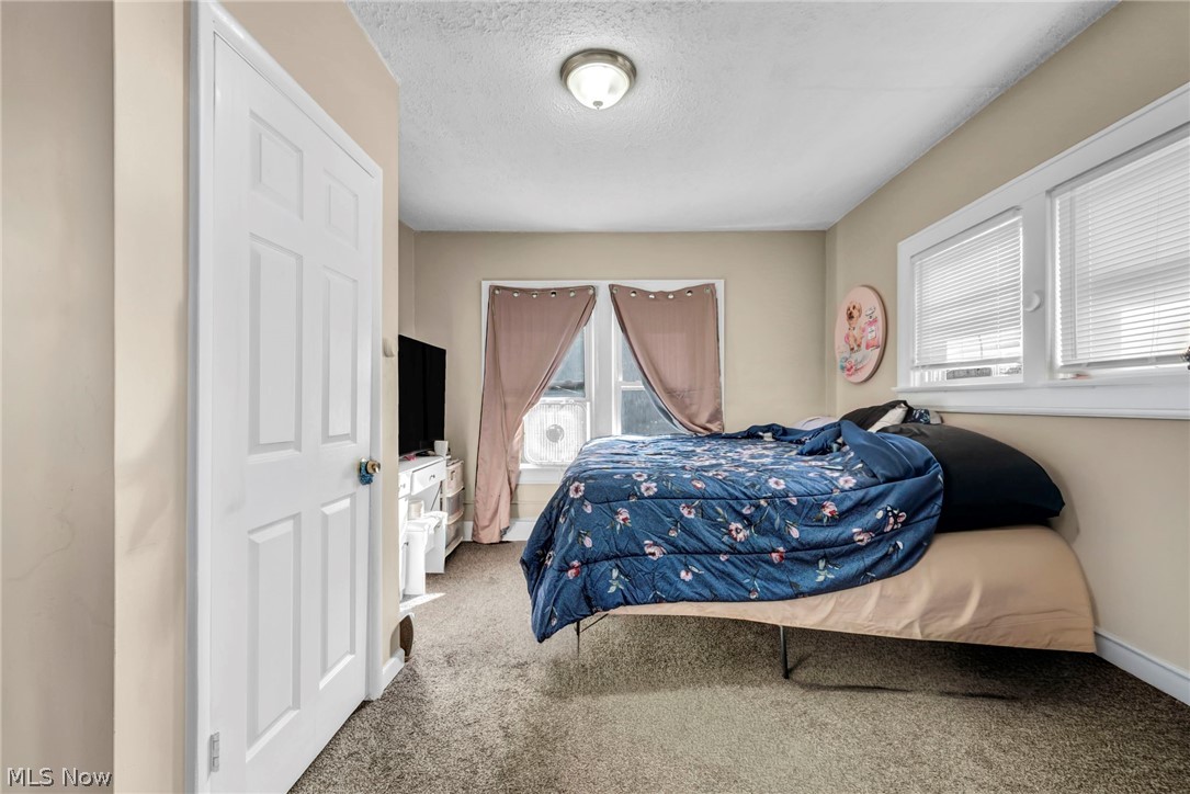 1282 Pondview Avenue Akron OH 44305