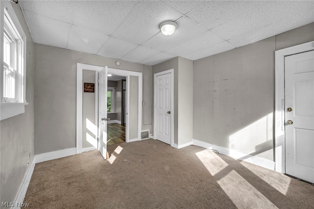 1282 Pondview Avenue Akron OH 44305