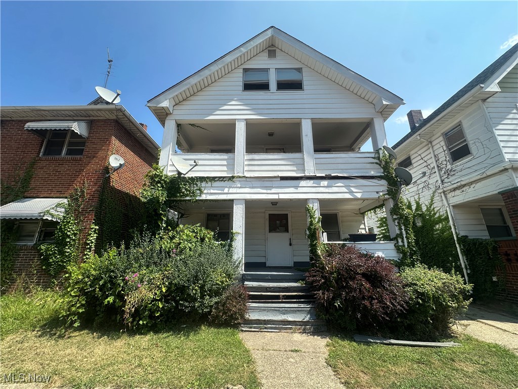 737 E 165th Street Cleveland OH 44110