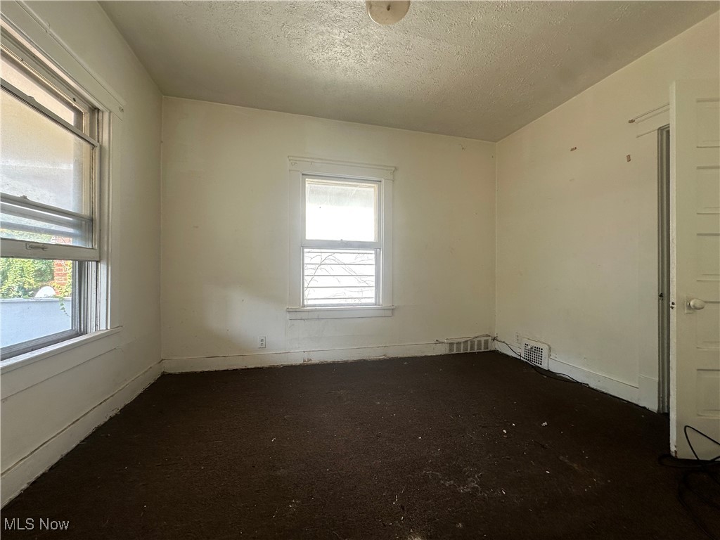 737 E 165th Street Cleveland OH 44110
