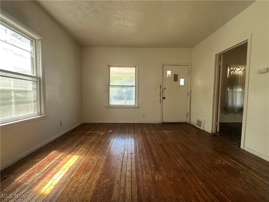 737 E 165th Street Cleveland OH 44110