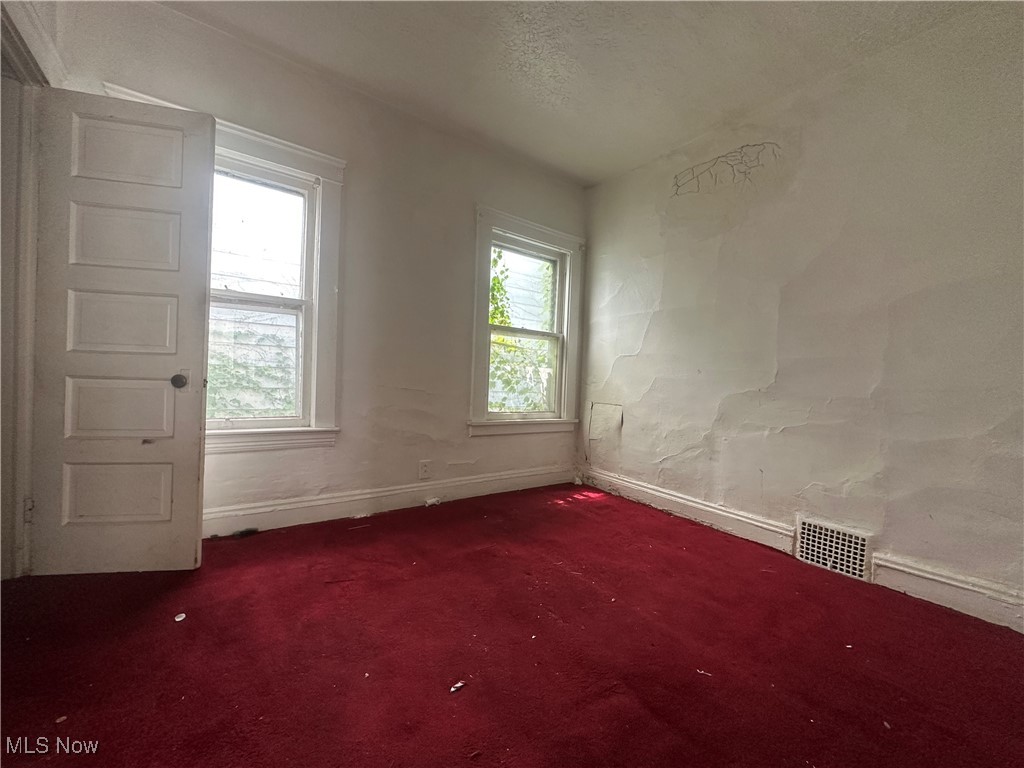 737 E 165th Street Cleveland OH 44110