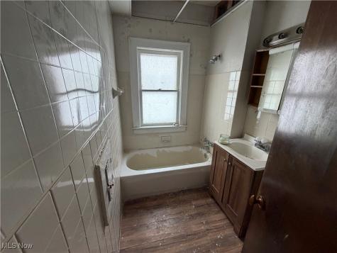 3636 E 146th Street Cleveland OH 44120