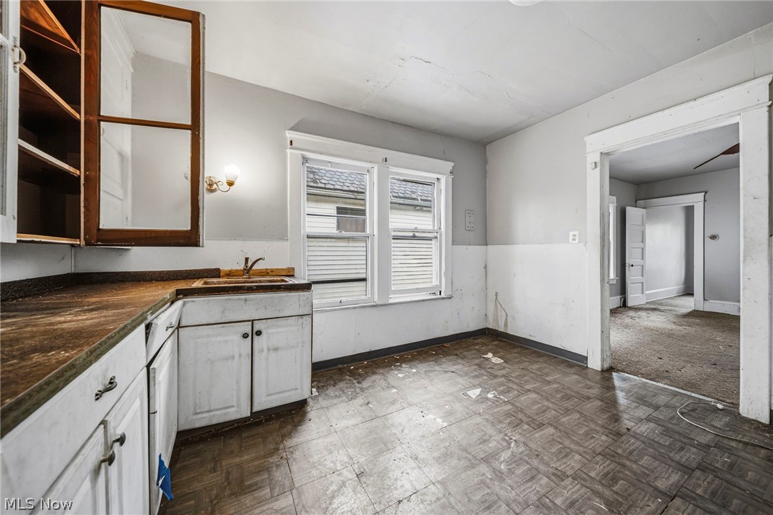 6732 Edna Avenue Cleveland OH 44103