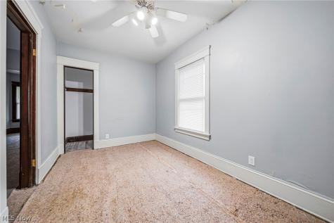 6732 Edna Avenue Cleveland OH 44103
