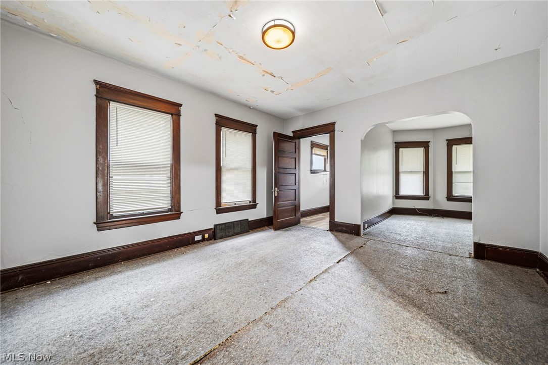6732 Edna Avenue Cleveland OH 44103