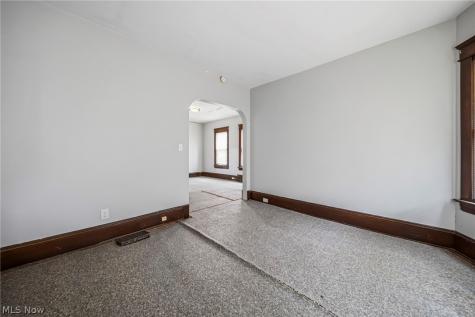 6732 Edna Avenue Cleveland OH 44103