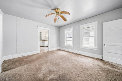 6732 Edna Avenue Cleveland OH 44103