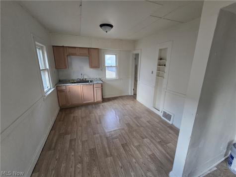 3674 E 52nd Street Cleveland OH 44105