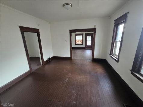 3674 E 52nd Street Cleveland OH 44105