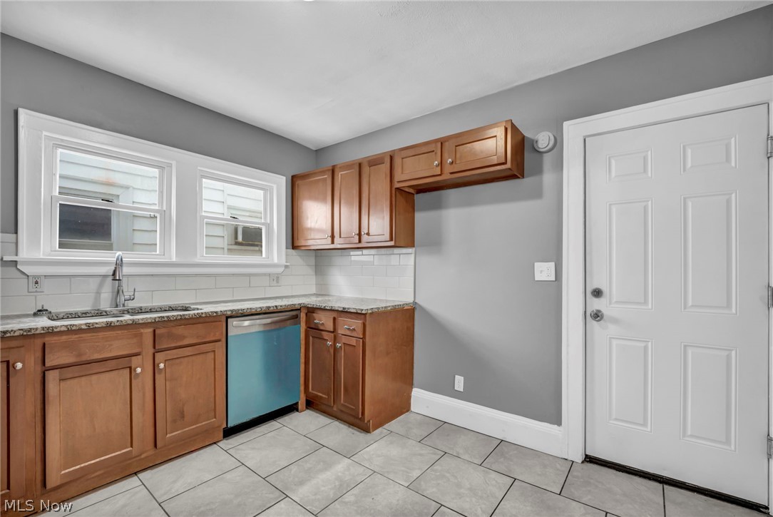 3035 W 116th Street Cleveland OH 44111