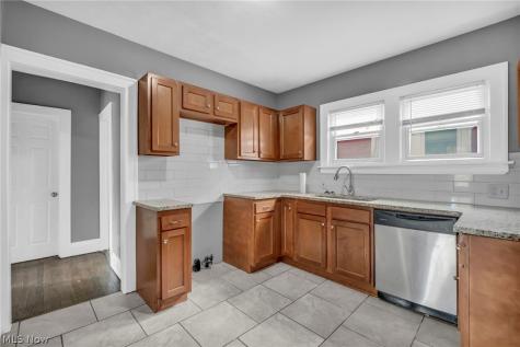 3035 W 116th Street Cleveland OH 44111
