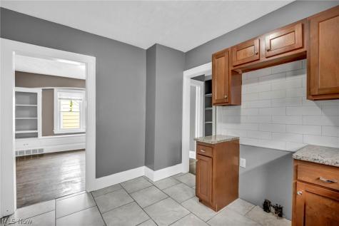 3035 W 116th Street Cleveland OH 44111