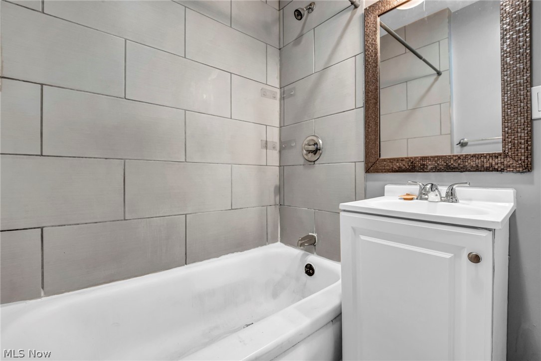 3035 W 116th Street Cleveland OH 44111