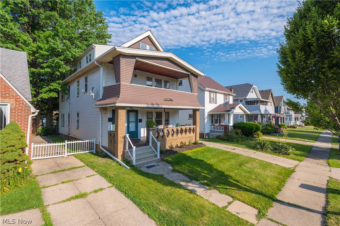 2200-2202 Wyandotte Avenue Lakewood OH 44107