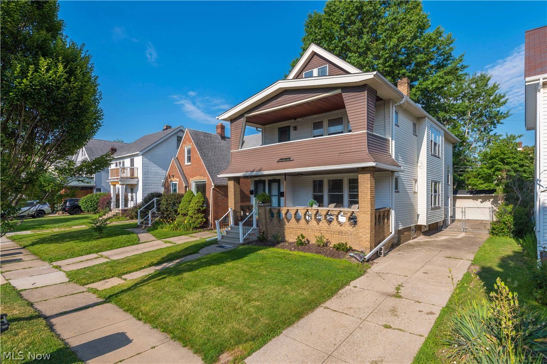 2200-2202 Wyandotte Avenue Lakewood OH 44107