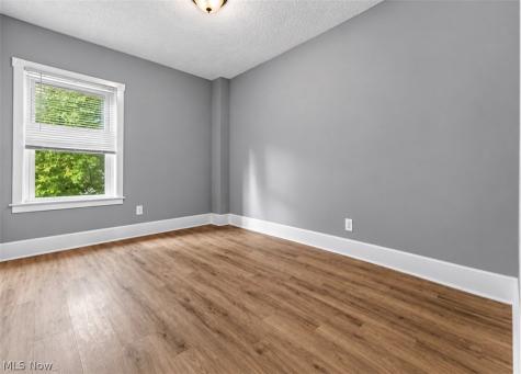 7507 Lawnview Avenue Cleveland OH 44103