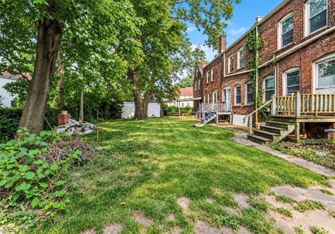 7507 Lawnview Avenue Cleveland OH 44103
