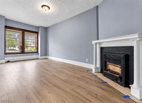7507 Lawnview Avenue Cleveland OH 44103