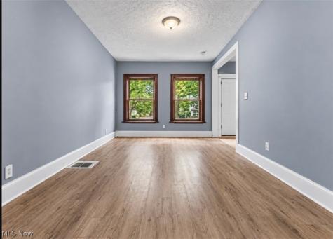 7507 Lawnview Avenue Cleveland OH 44103