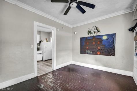 891 Paxton Road Cleveland OH 44108
