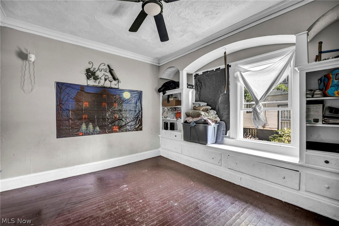 891 Paxton Road Cleveland OH 44108