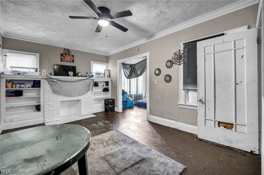 891 Paxton Road Cleveland OH 44108