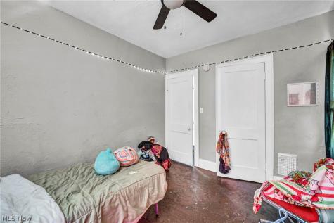 891 Paxton Road Cleveland OH 44108
