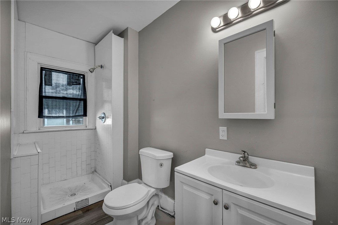 891 Paxton Road Cleveland OH 44108