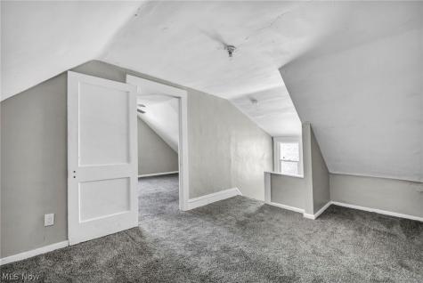 891 Paxton Road Cleveland OH 44108