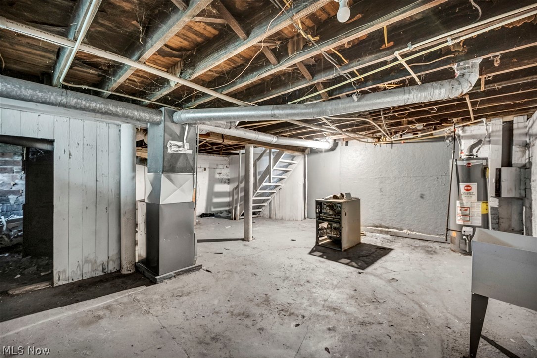 891 Paxton Road Cleveland OH 44108