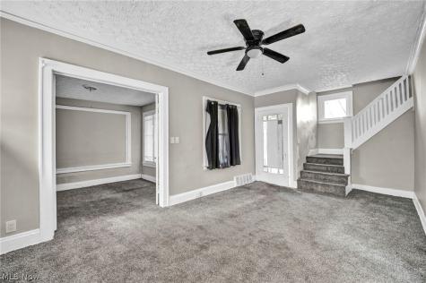 891 Paxton Road Cleveland OH 44108