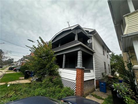 941 Alhambra Road Cleveland OH 44110
