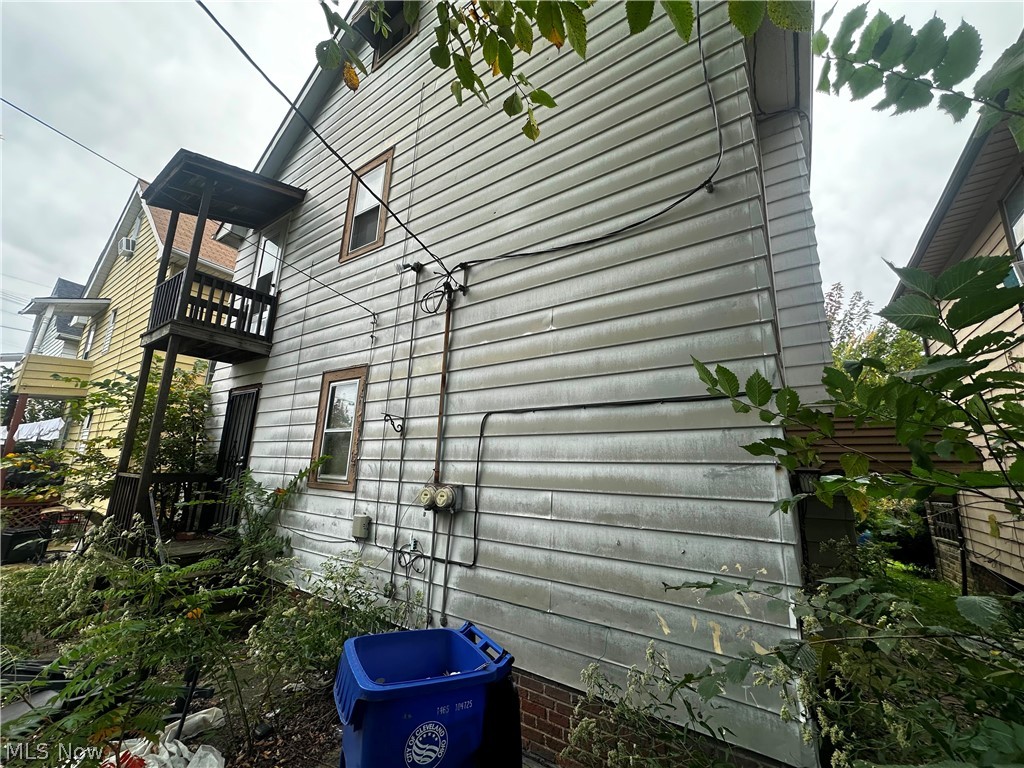 941 Alhambra Road Cleveland OH 44110