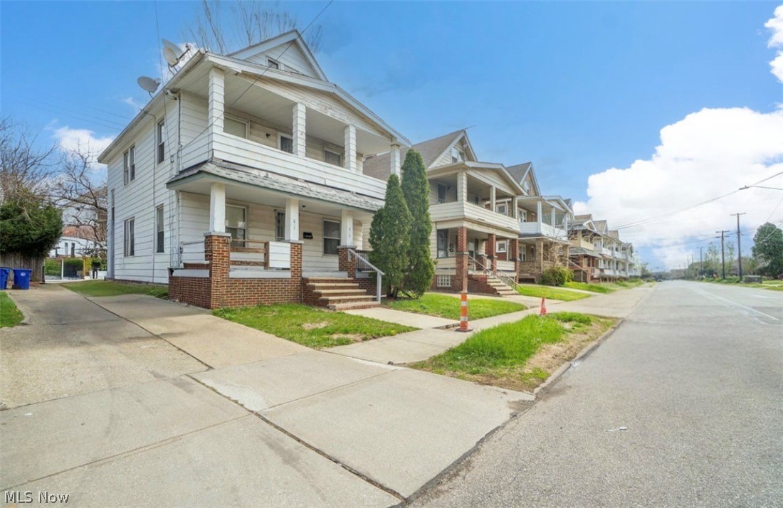 817 Alhambra Road Cleveland OH 44110